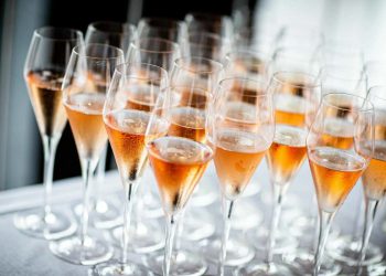 Esportazioni di vino italiano bloccate negli USA: timori per i dazi annunciati da Trump