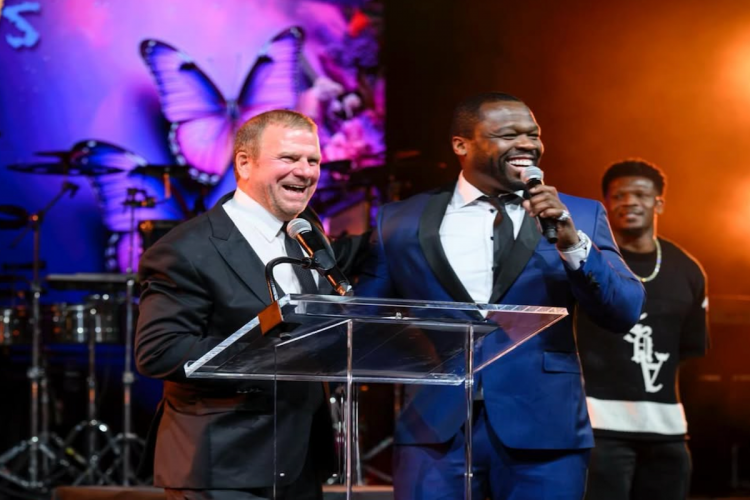 Trump, il messaggio all'ambasciatore statunitense Tilman Fertitta in Italia: "Divertiti"