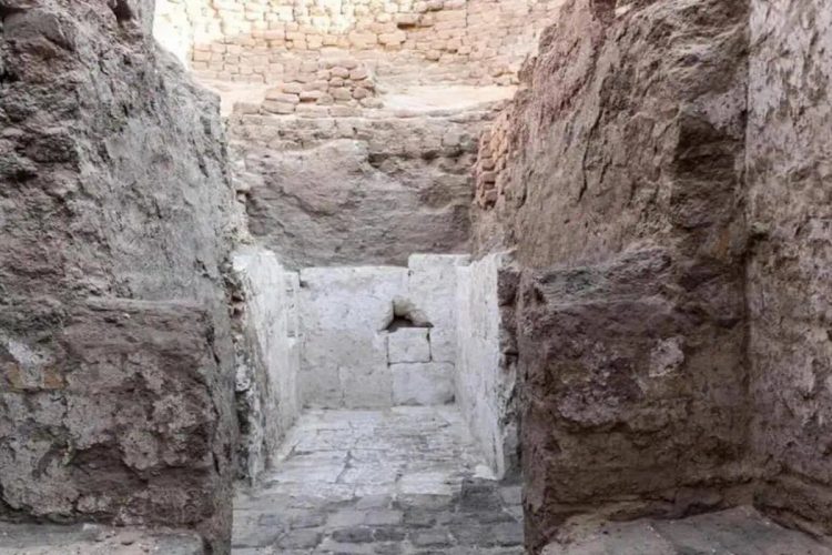 Egitto, scoperta una tomba reale ad Abydos: il nome del faraone è ancora un mistero