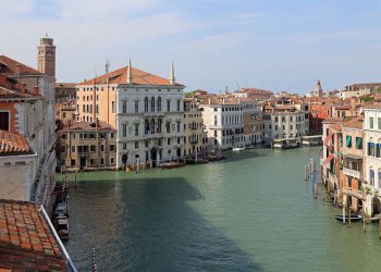 Affitti brevi in calo: meno annunci, più offerte per locazioni lunghe