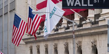 Borsa: crollo a Wall Street con il Dow Jones a -3,98% e Nasdaq a -5,97%