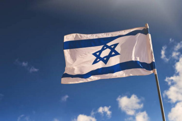 A Londra un uomo armato di coltello ha tentato di entrare nell'ambasciata israeliana