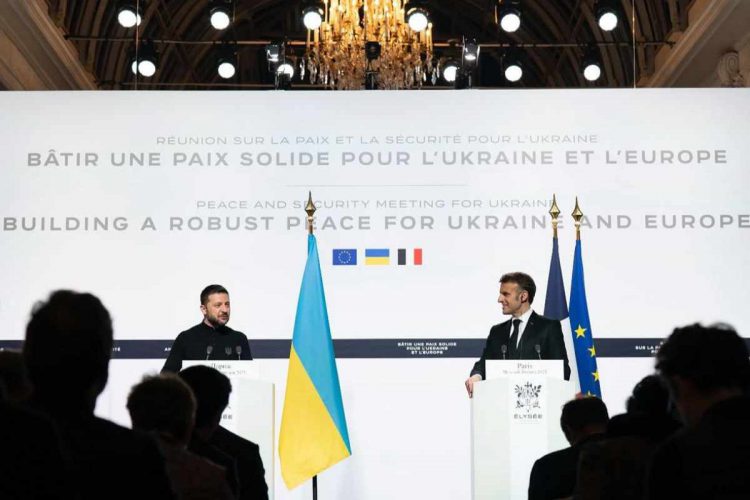 Volodymyr Zelensky e Emmanuel Macron @emmanuelmacron - alanews