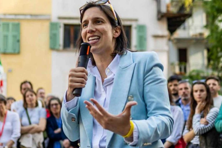 Schlein contro la riforma elettorale al Senato: “Una Legge truffa”, poi l’appello alle deputate