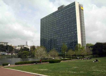 Eni building