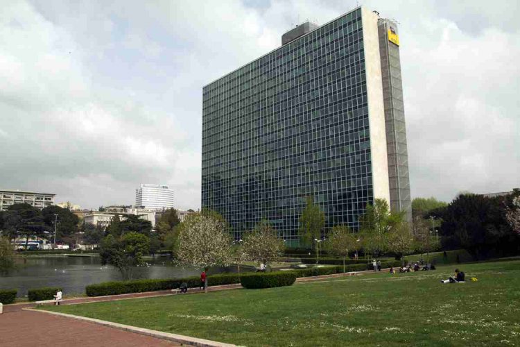 Eni building