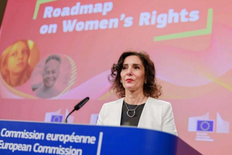 Hadja Lahbib sulla guerra in Palestina