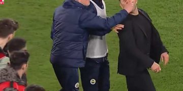 Il gesto di Mourinho nel derby di Istanbul