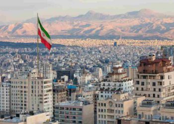 L'Iran avverte USA e Israele