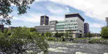 La Richcraft Hall dell'università di Carleton