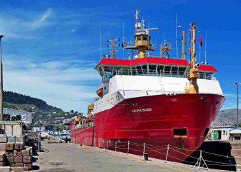 La nave Laura Bassi