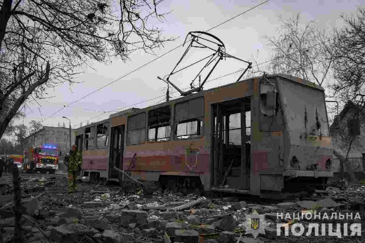 Macerie a Zaporizhzhia dopo un raid russo