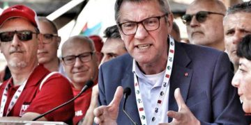 Il segretario generale della Cgil, Maurizio Landini, sul referendum