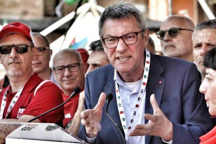 Il segretario generale della Cgil, Maurizio Landini, sul referendum