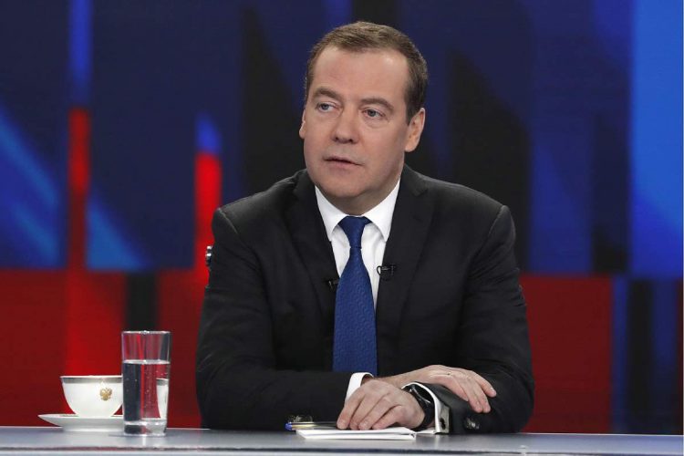 Il vicepresidente russo Dmitry Medvedev commenta la lite tra Trump e Musk
