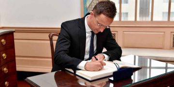 Il ministro degli Esteri dell'Ungheria Peter Szijjarto