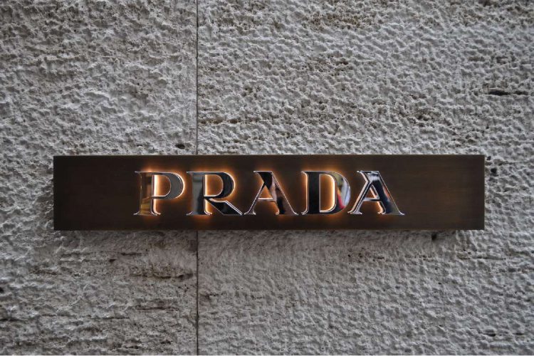 Logo di Prada a Milano
