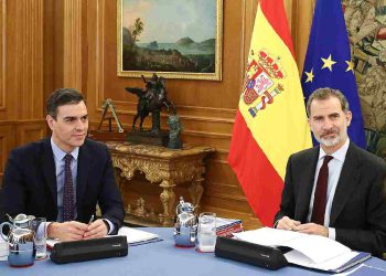 Re Felipe VI (a destra)