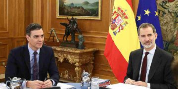 Re Felipe VI (a destra)