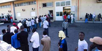 Record di sbarchi di immigrati irregolari in Gran Bretagna