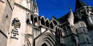 Regno Unito, incriminato l'attore Russell Brand per stupro e molestie - Chris Brown