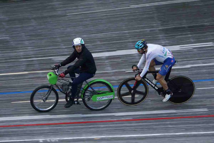Riccardo Minali assieme al suo pacer Cordiano Dagnoni