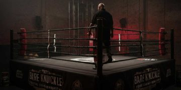 Un ring del Ring Bare Knuckle Fighting Championship con all'interno un uomo