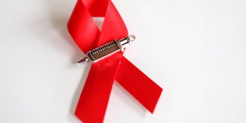 Un fiocco che rappresenta gli sforzi per la ricerca di un vaccino contro l'HIV