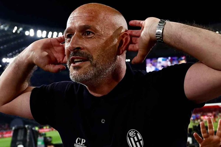 Calcio, l'allenatore Vincenzo Italiano rinnova il contratto con il Bologna