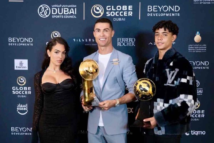 Calcio - Cristiano Ronaldo CR7 con la compagna Georgina Rodríguez e il figlio Cristiano dos Santos (Cristiano Jr.)
