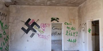 Dei graffiti neo-nazisti