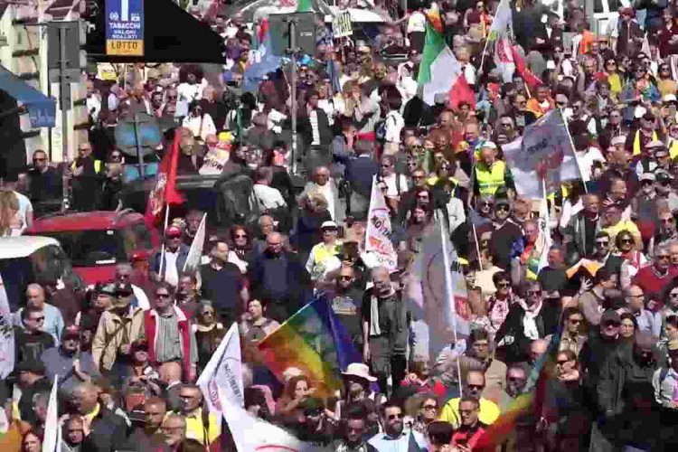 Il M5S contro il dl sicurezza