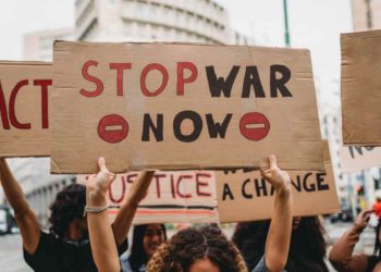 Una manifestazione contro il ReArm Europe