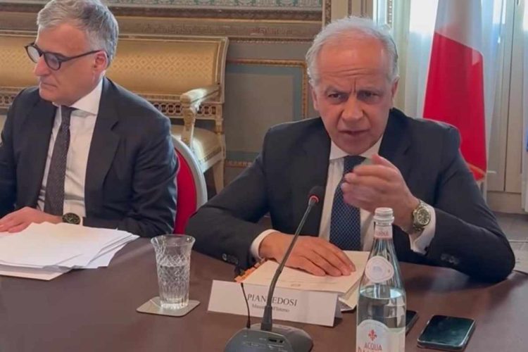 Matteo Piantedosi in Pakistan