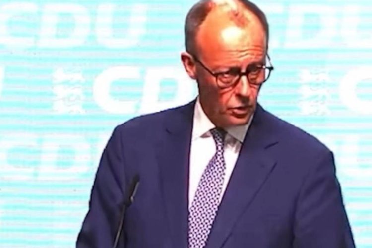 Merz sull'importanza dell'unità europea contro Putin