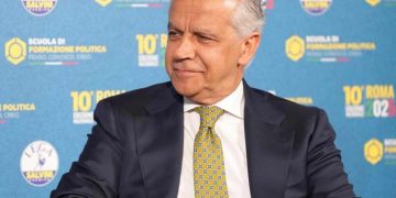 Il ministro Piantedosi