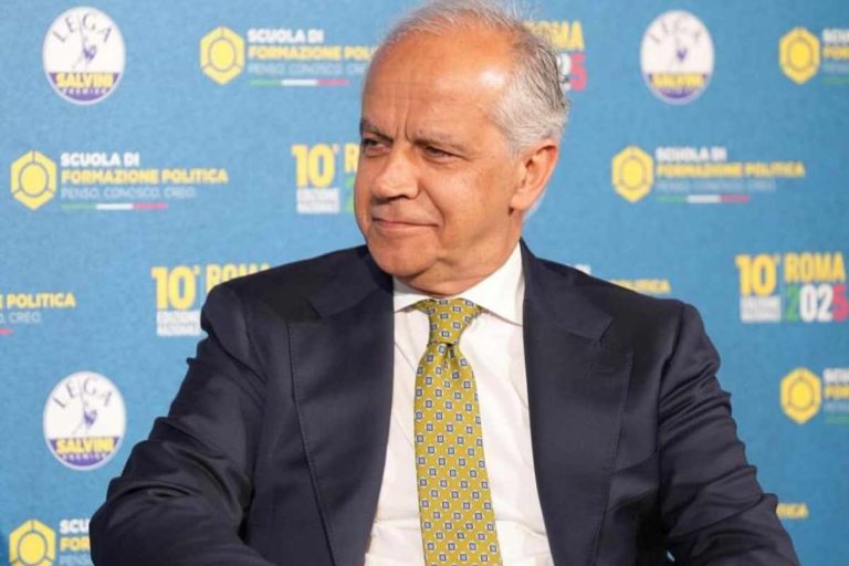 Il ministro Piantedosi