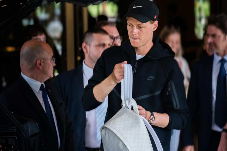 Tensione tra Sinner e un giornalista al Roland Garros