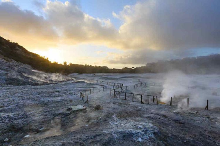 Terremoto ai Campi Flegrei