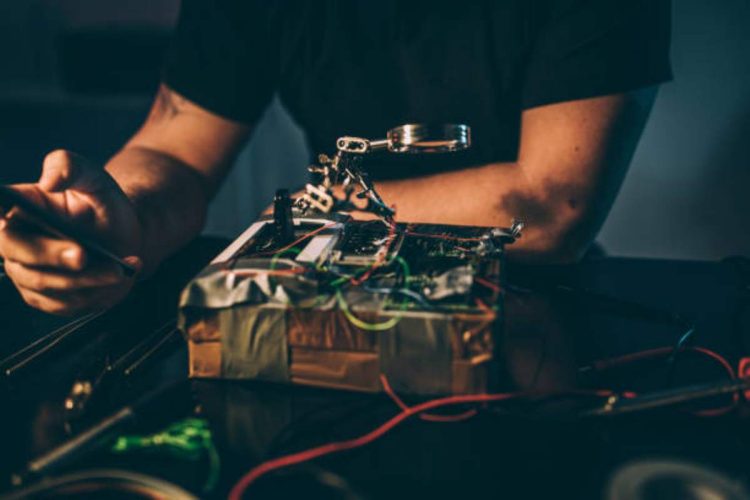 Terroristi hanno chiesto all'AI come colpire