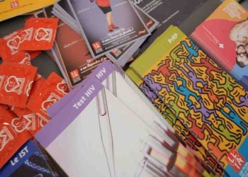 Test HIV, profilattici e opuscoli informativi