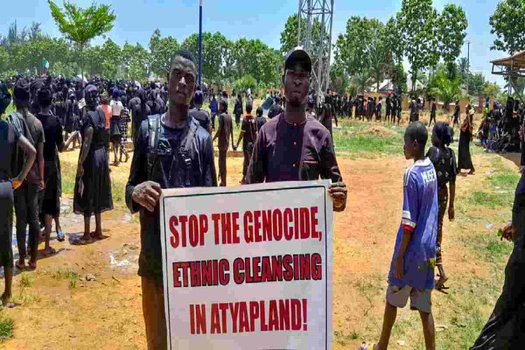 Una manifestazione contro il genocidio
