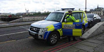 Un'auto della polizia inglese