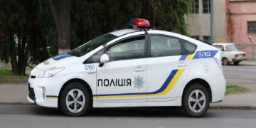 Un'automobile della polizia ucraina
