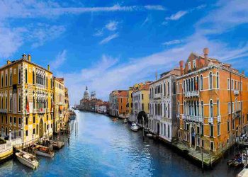 Uno scorcio di Venezia, una delle città italiane più iconiche