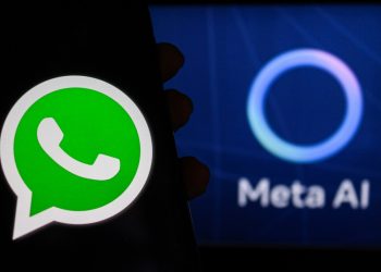 Il logo di Meta AI e di Whatsapp