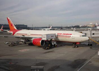 Aereo dell'Air India si è schiantato all'aeroporto di Ahmedabad