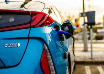 Auto ibride in Italia