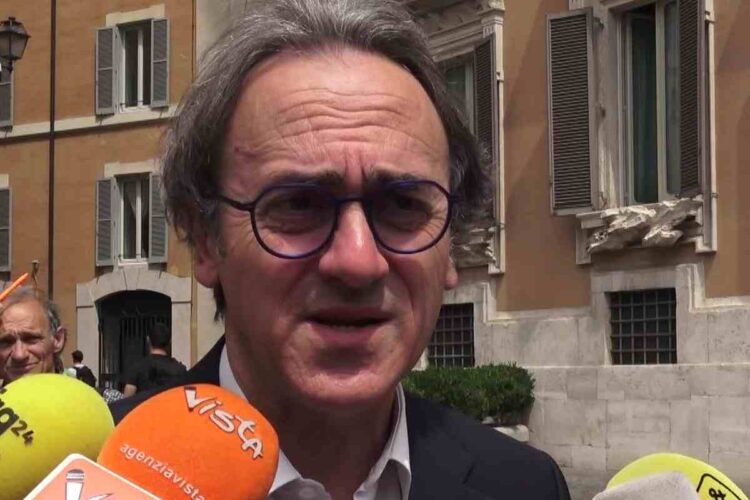 Bonelli attacca Meloni sul terzo mandato