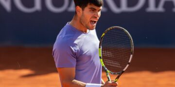 Alcaraz trionfa in rimonta su Sinner e conquista il Roland Garros